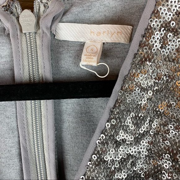 Harlyn Plunge Sequin Halter Dress NWOT - Picture 10 of 12